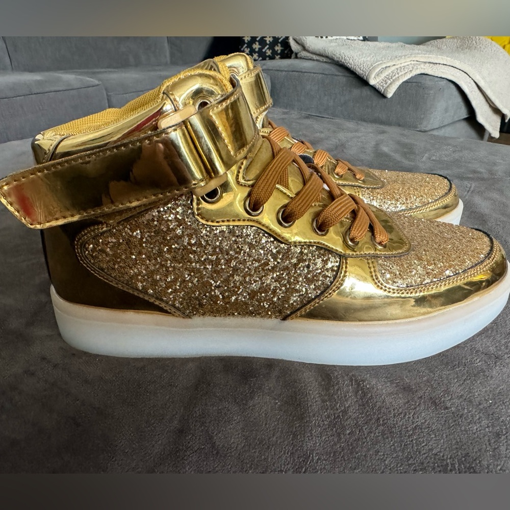 Odema gold hi tops